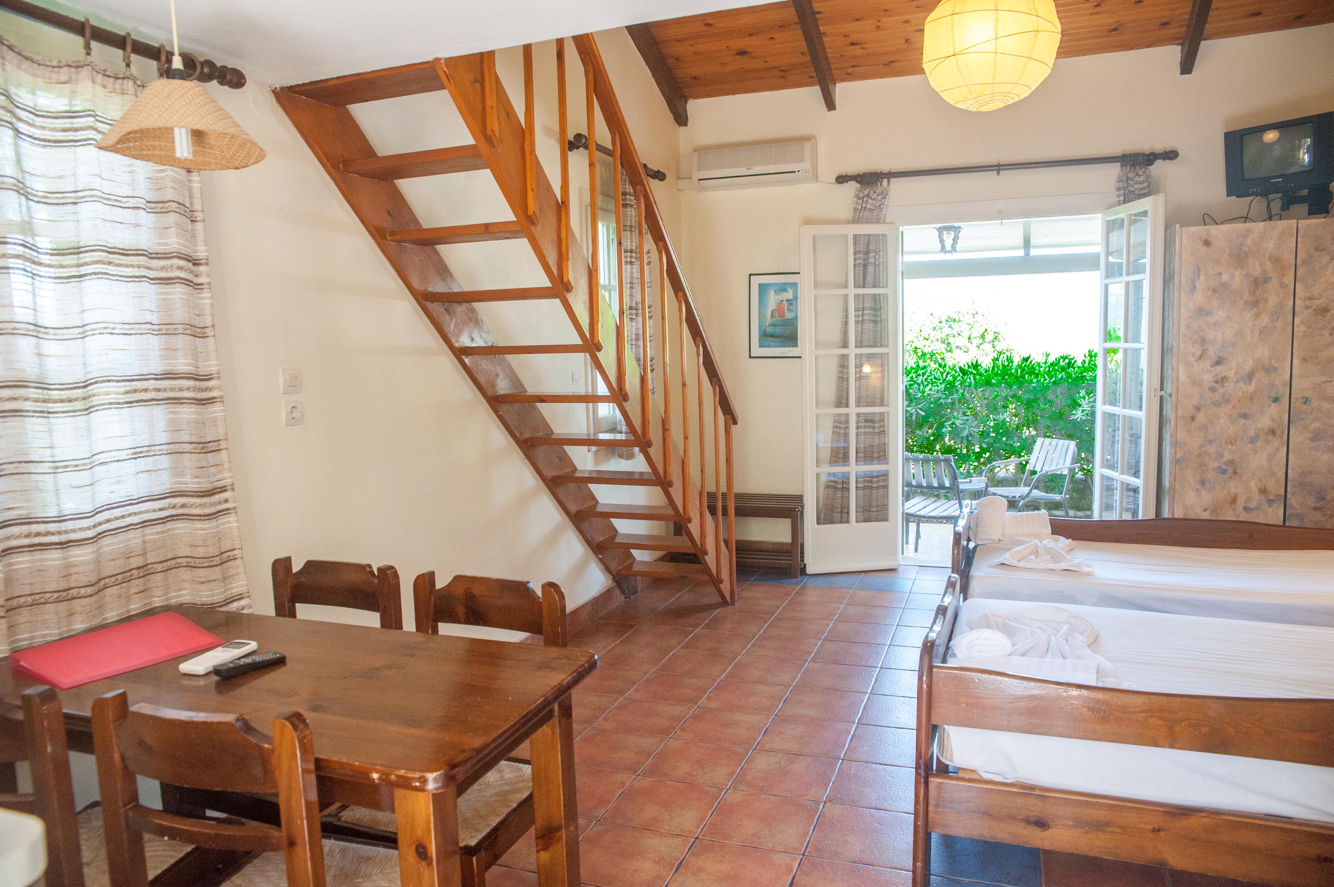 Mouikis Sun Village Lakithra Ngoại thất bức ảnh