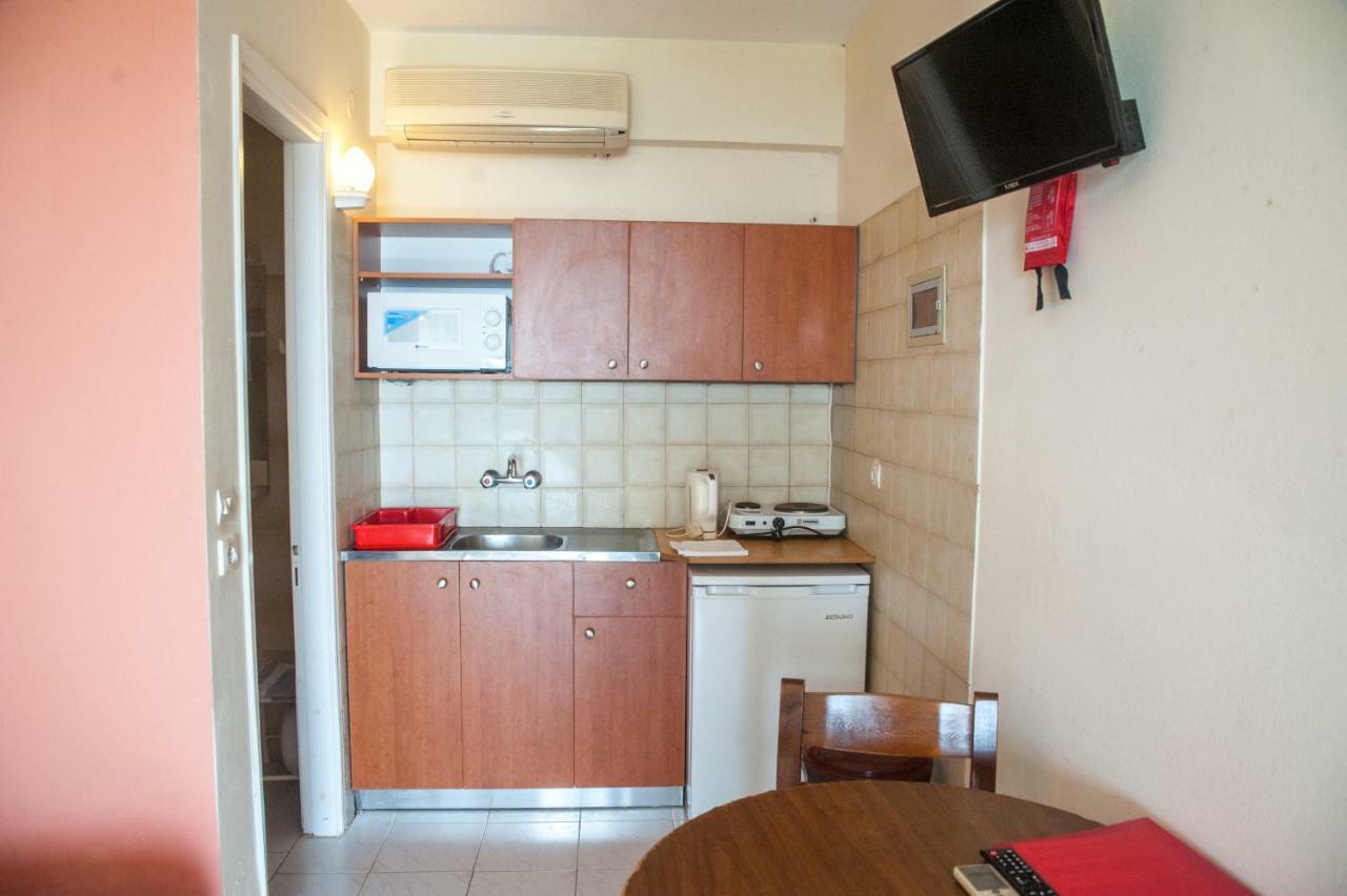 Mouikis Sun Village Lakithra Ngoại thất bức ảnh
