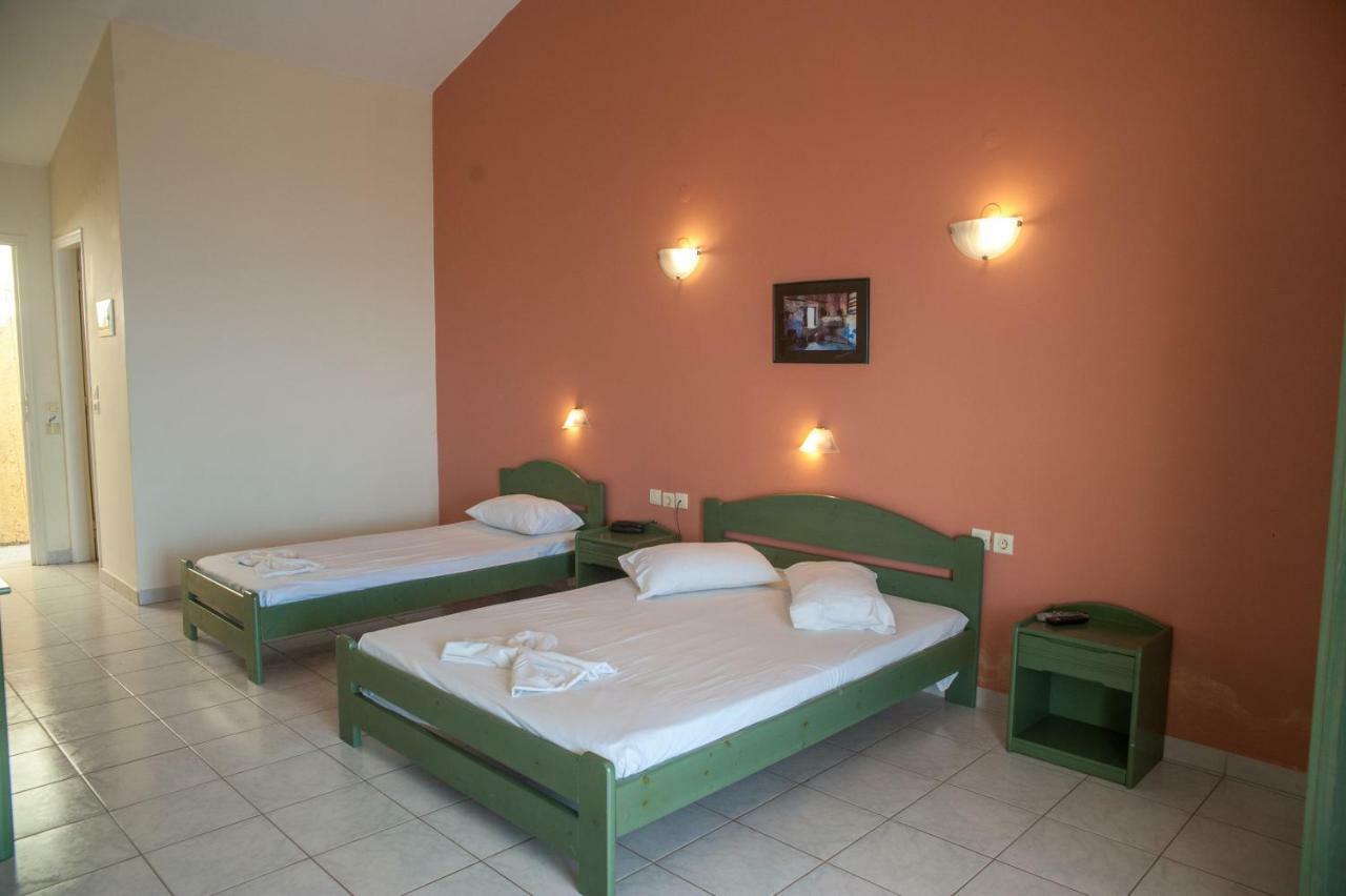Mouikis Sun Village Lakithra Ngoại thất bức ảnh